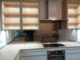 Küchenrückwände – mit Farbe und Motiv zum Wunschdesign